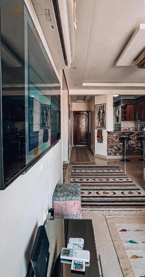 Queen Pyramids View Apartment Каир Экстерьер фото