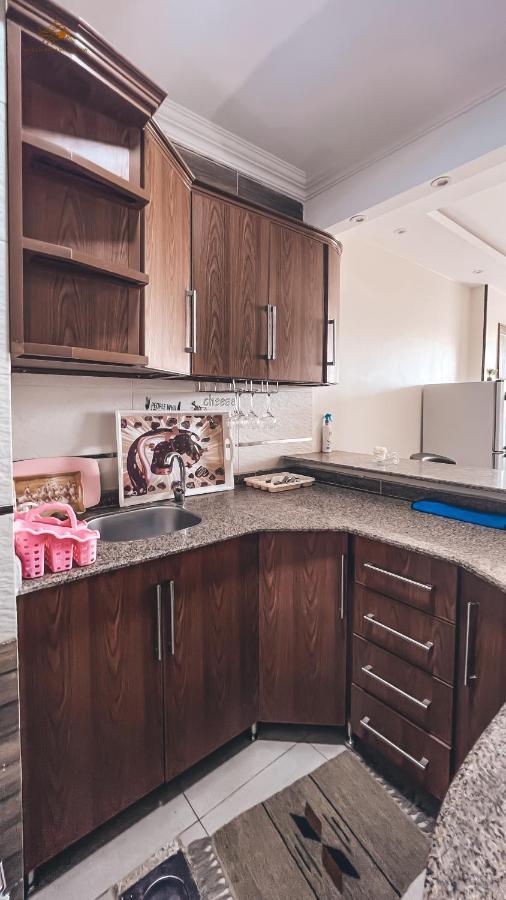 Queen Pyramids View Apartment Каир Экстерьер фото